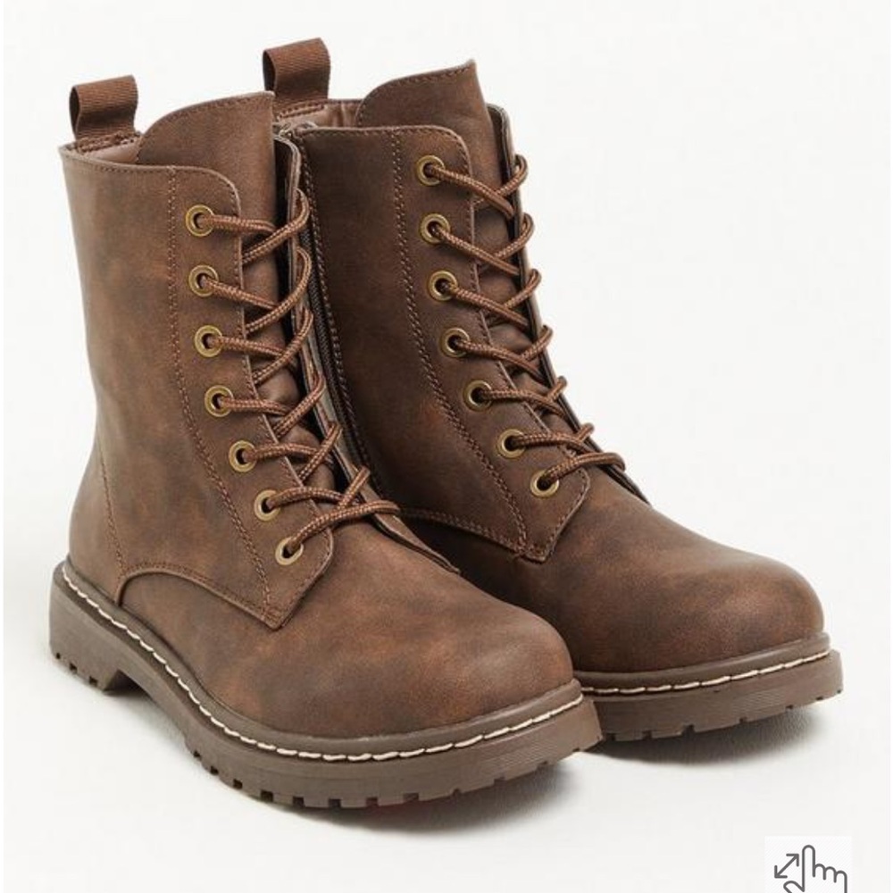 Stevie Lace-Up Combat Boot (8WW)